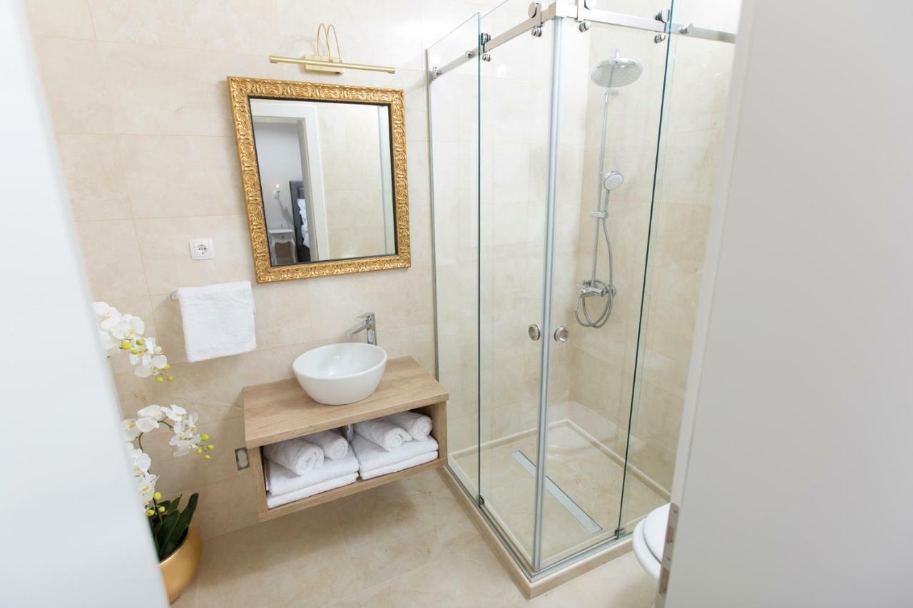 San Mihael luxury rooms Dugopolje Bagian luar foto